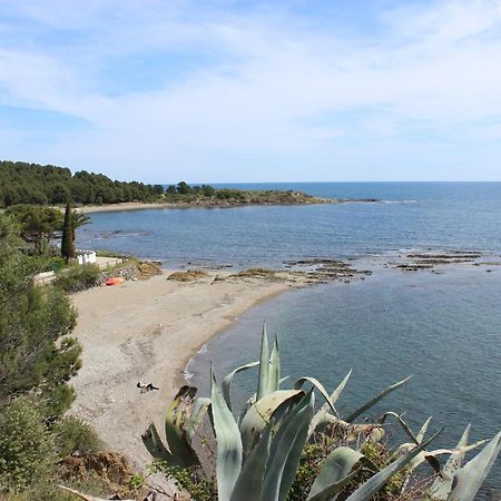 A Chic Four-Person Apartment By The Beach At Cap Ras Llançà Exterior foto